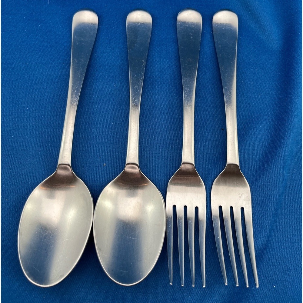 Splendide Stainless Steel Cutlery. Made in Korea. 2 Dinner Forks, 2 Large Spoons